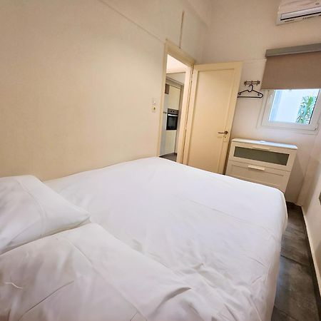 Cozy Apartment For 4 In Kolonaki, Lycabettus Aten Exteriör bild
