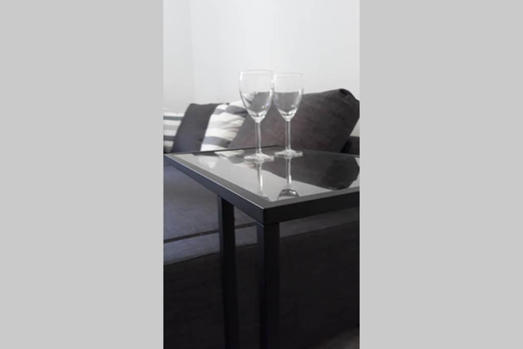 Cozy Apartment For 4 In Kolonaki, Lycabettus Aten Exteriör bild